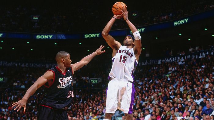 Vince carter to be first raptors player with jersey retired but some execs disagreed with choice per report