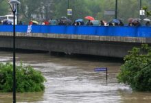 Nebraska flooding floods ashland emergency flood hundreds flooded declarations omaha guard displaced pilots reconstruction state least dead iowa