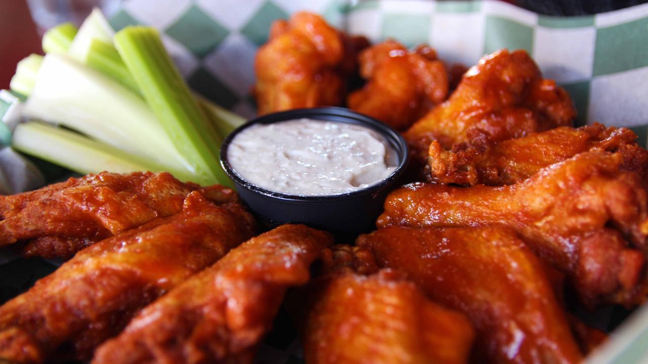 Hot wings summer its time to step it up with chimi wings