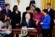 Mazie hirono privately urges president biden to free leonard peltier