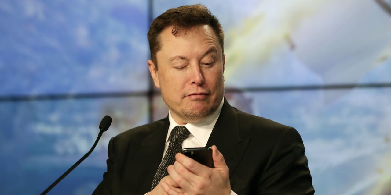 Elon musk complains about bots on twitter again