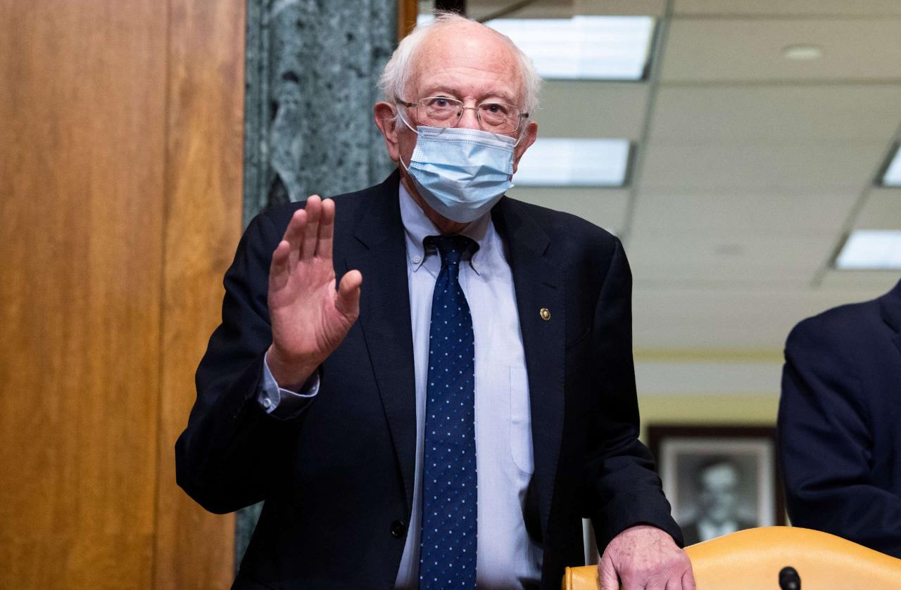 Bernie sanders invites jeff bezos to testify at hearing about amazons anti union activities