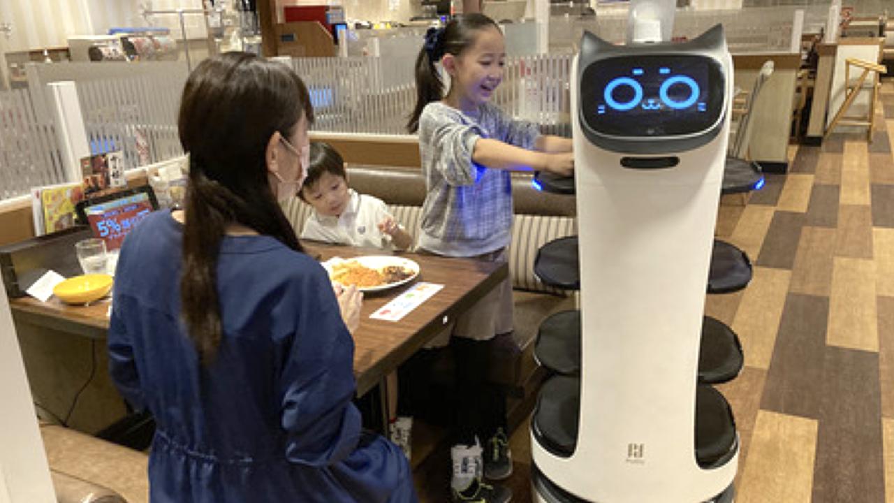 Chilis is expanding its robot servers to more restaurants heres why