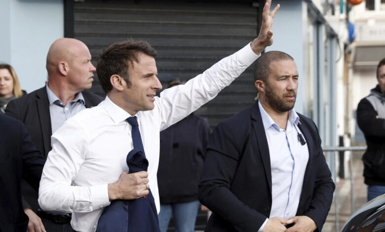 Why is it macron and le pen again