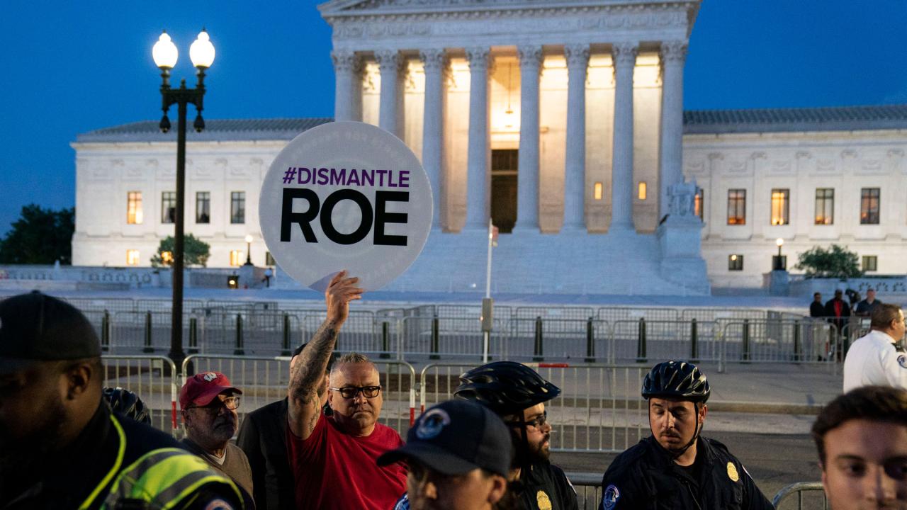 Democrats plan a bid to codify roe but lack the votes to succeed