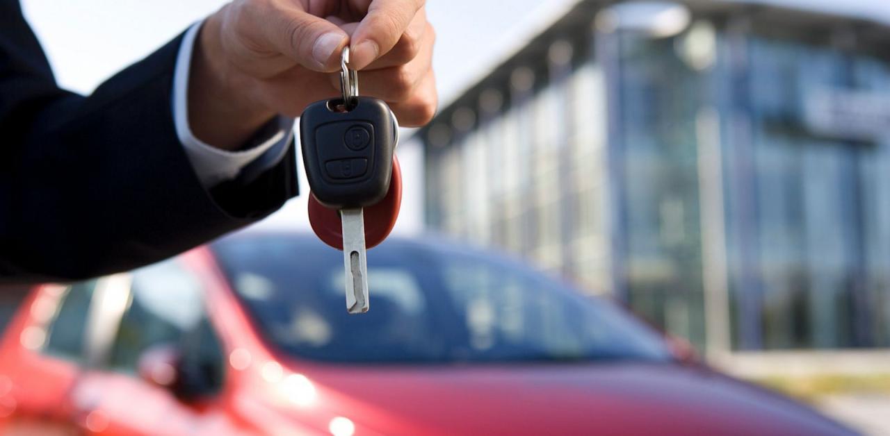 Vab Thinking about buying a car heres what auto experts say you need to know