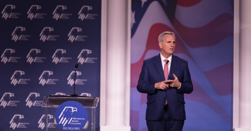 Mccarthy loyalists republicans inquiry Mccarthy defends clarence thomas ability to rule on jan 6 committee after report about his wifes texts with meadows