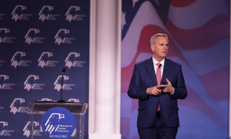 Mccarthy defends clarence thomas ability to rule on jan 6 committee after report about his wifes texts with meadows