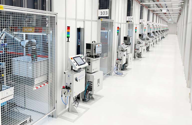 As competition to automate warehouses heats up righthand robotics raises 66 million