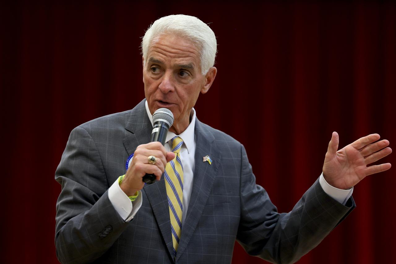 Crist desantis Charlie crist requests federal investigation into ron desantis wrecking medicaid for disabled kids